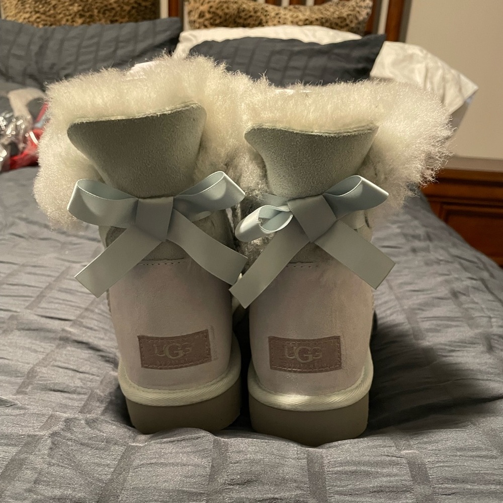 UGG mini Bailey bow boots; sz 7; baby blue color
